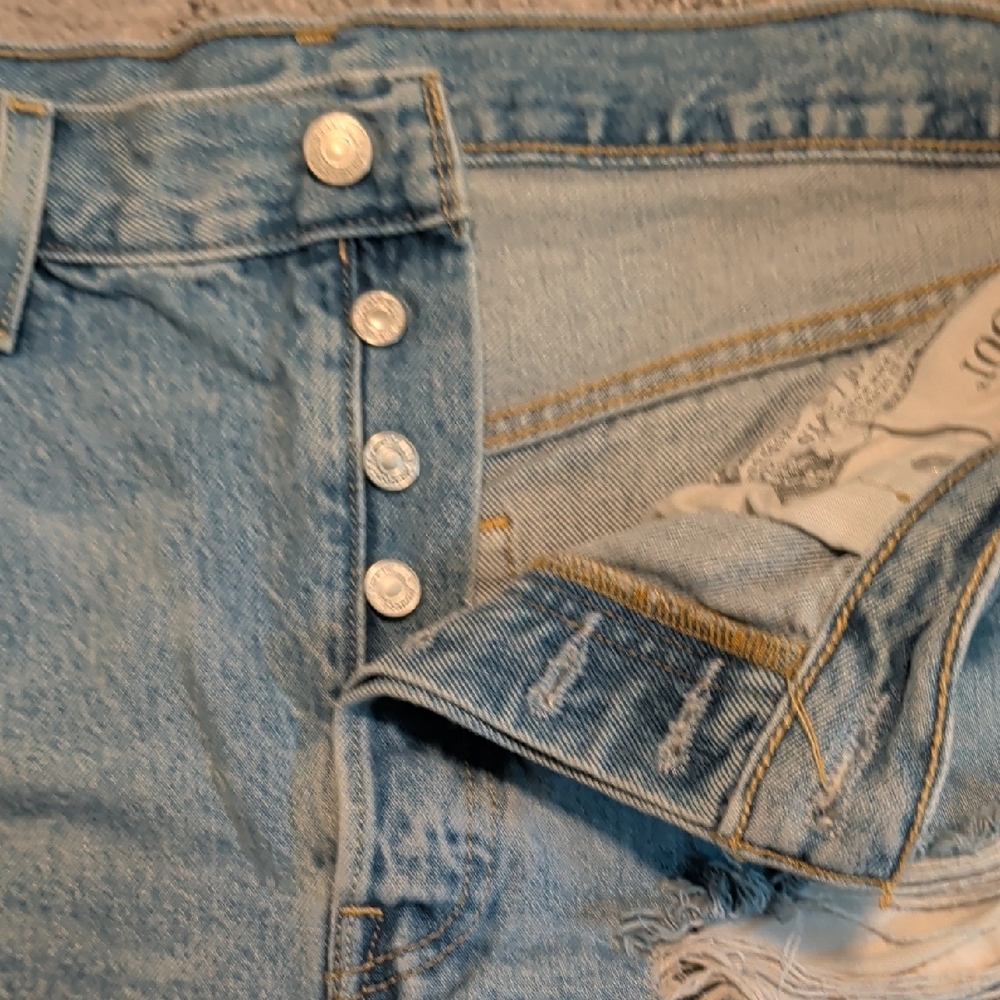 Levis 501 Button Fly Denim Shorts - Picture 5 of 8
